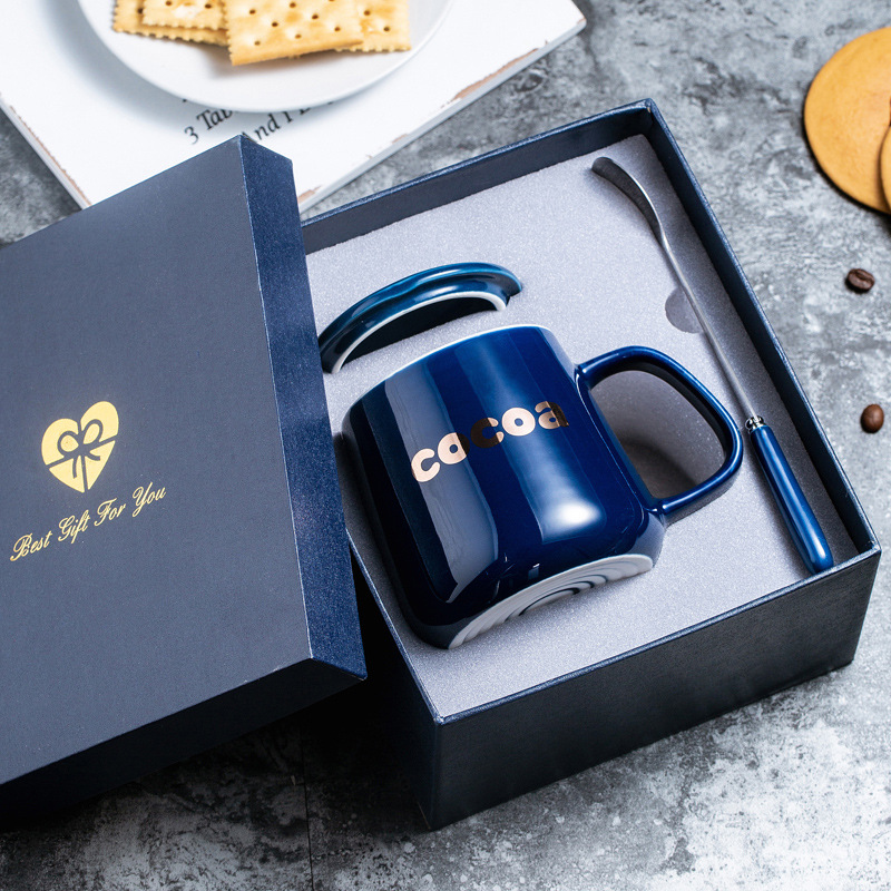 Taza de cerámica de color creativo esmaltado taza de taza de agua taza con tapa cuchara bolsa de regalo impresa publicitaria LOGO