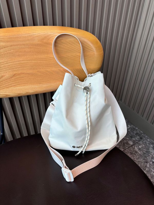 跨境lululemon Drawstring 5L女士抽绳水桶包手提单肩斜挎包休闲|undefined