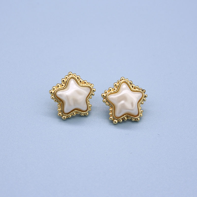 Korean New Simple Square Five-pointed Star Heart-shaped Pearl Stud Earrings Geometric And Gold Hemming Earrings Cross-border Sold Jewelry display picture 5