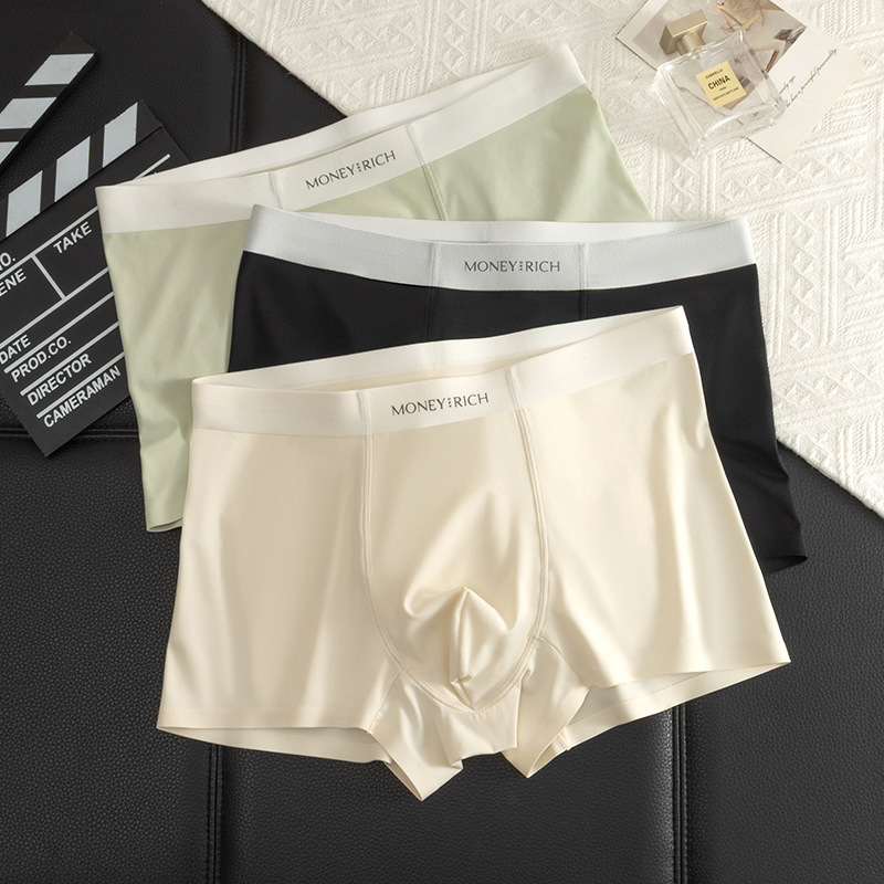 Verano delgado y frío calzoncillos de seda de hielo para hombres, pantalones antibacterianos, entrepierna transpirable sin marcas, pantalones cortos grandes para hombres.