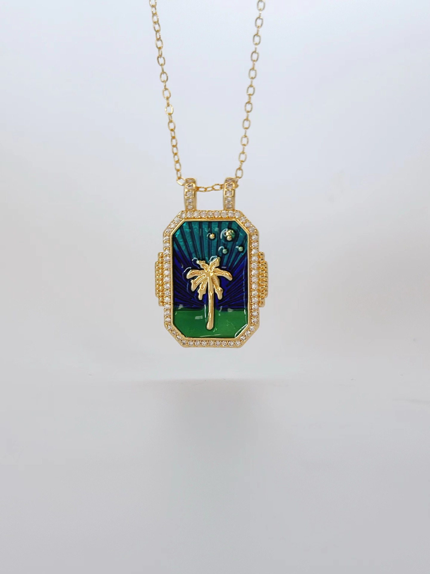 Geometric Pattern Copper Plating Geometric Zircon Pendant Necklace