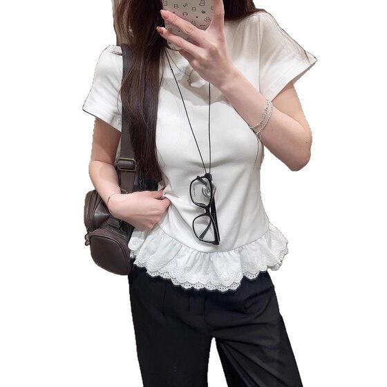 White Short-sleeved T-shirt Women's Summer 2025 New Fashionable Western Style Loose Slimming Design Sense Lace Stitching Top