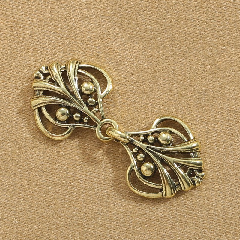 하트 모양의 잔디 버클 BC1050 고대 청동 (클립 제외)