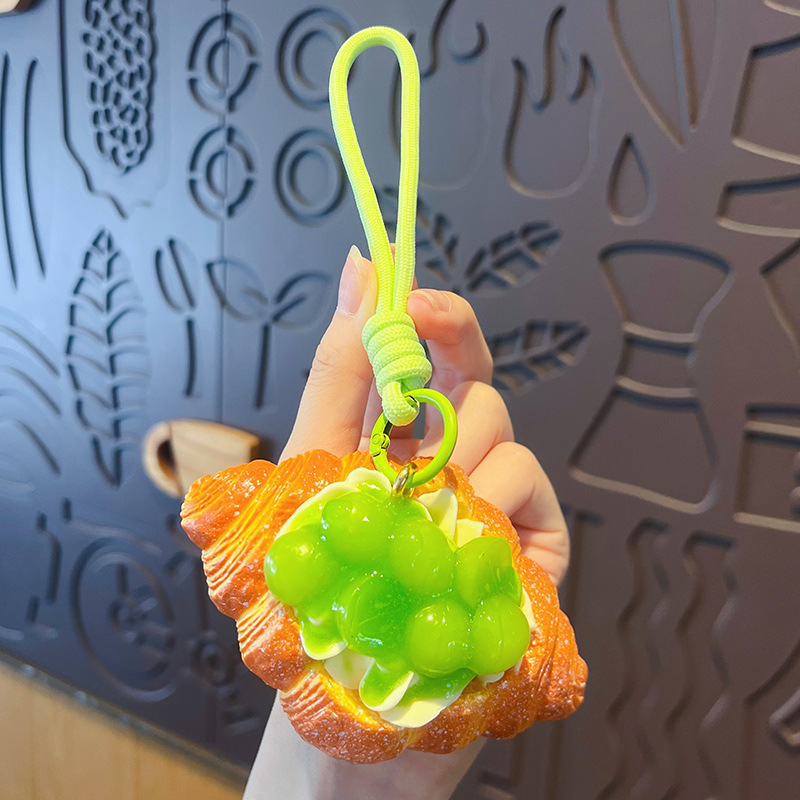 Simulación horneado pan sándwich de frutas llavero colgante creativo PU puede celebrar la comida bolsas de juguetes llavero colgante pequeño