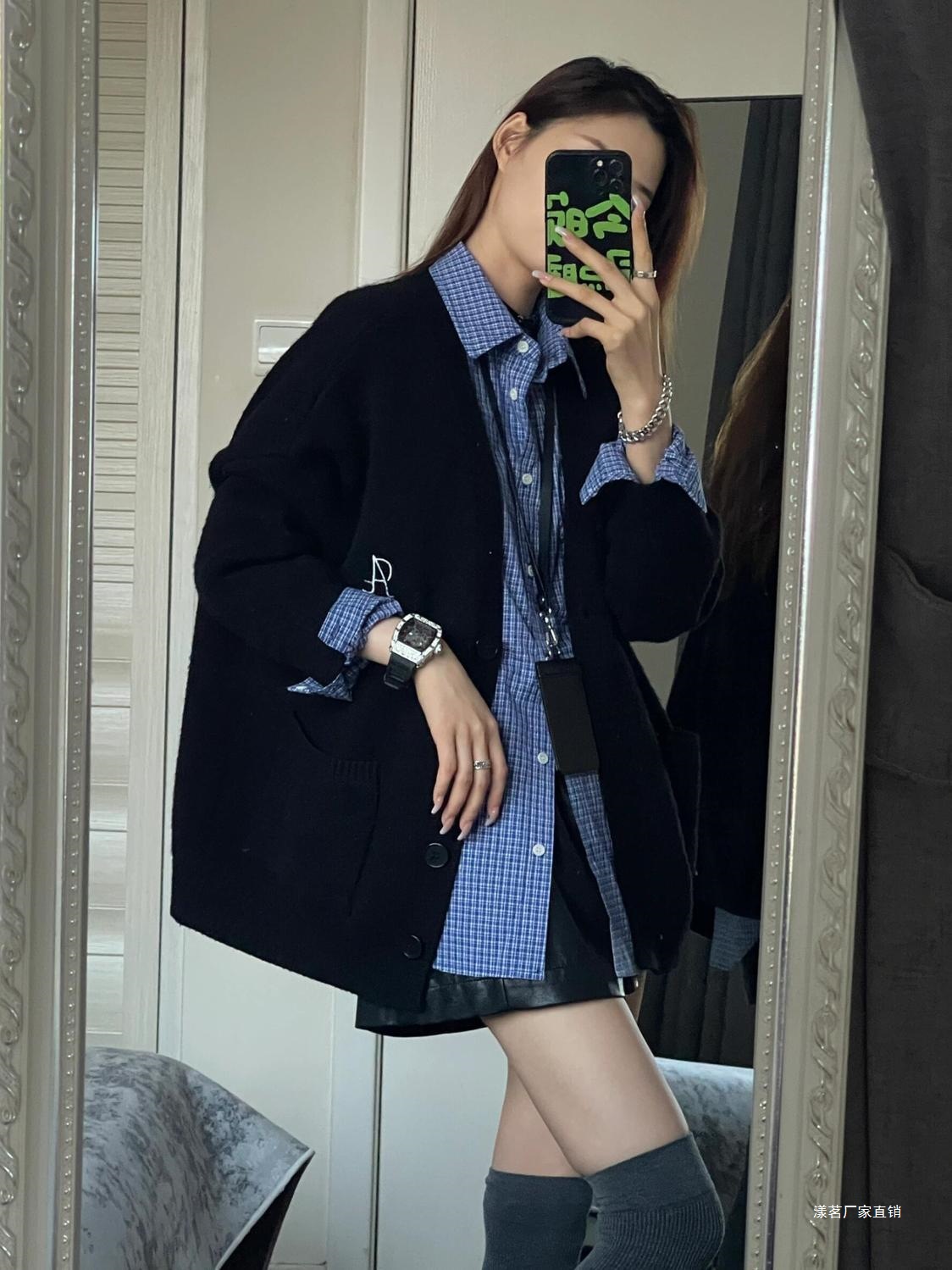 Spring and Autumn Retro Lazy Loose Knitted Cardigan Sweater Jacket Women's College Style Pattern Versatile Shirt Two-Piece Suit