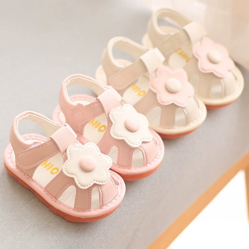 Летние детские сандалии
