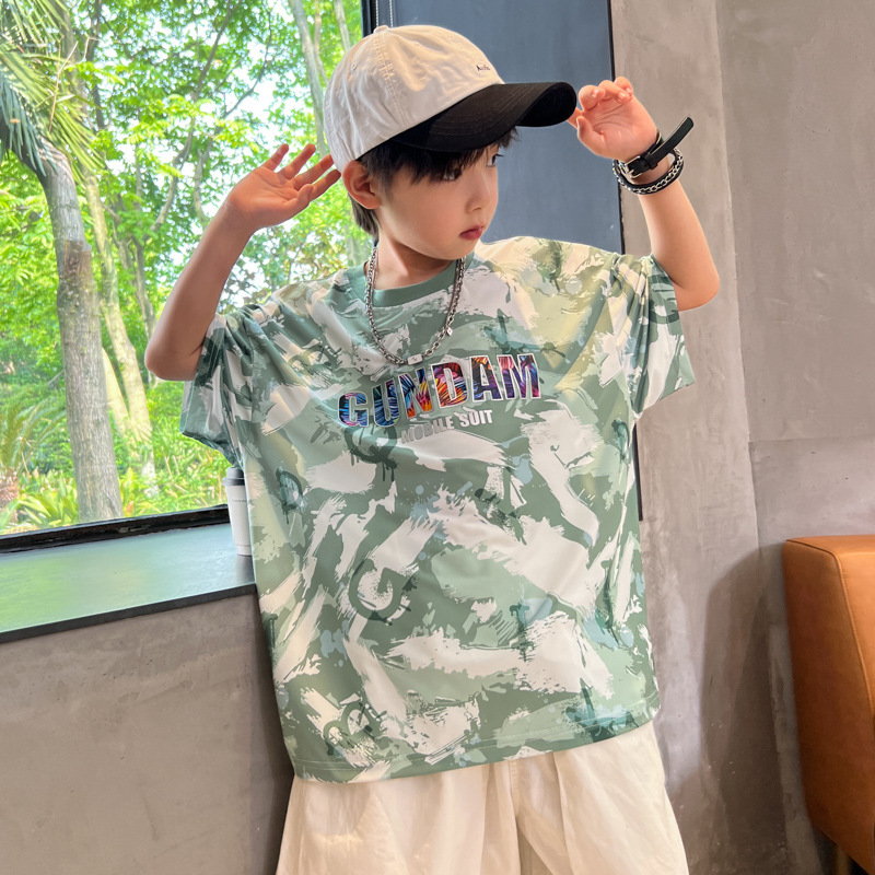 2024 Neit koreanescht Mëttelgrousst Kanner-T-Shirt, trendy cool, lässeg, bequem, reng Kotteng, fiichtegkeetsabsorbéierend_voghion.com