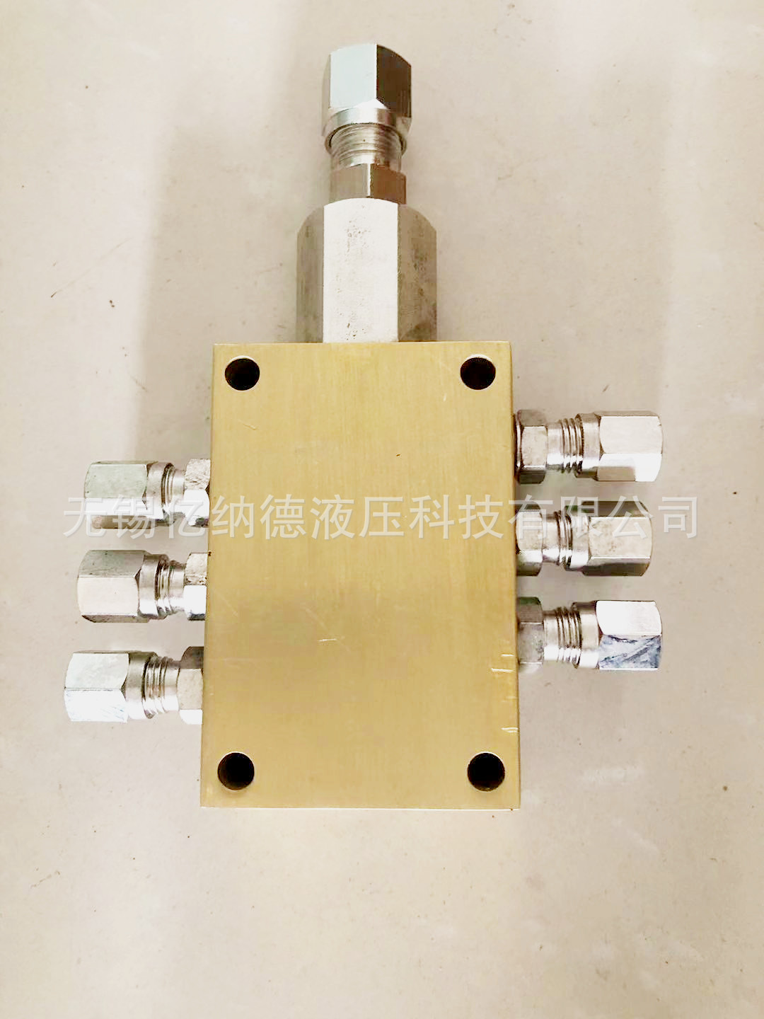 油气分配器VTLG6-14/12,VTLG6-18/6,VTLG6-18/8,VTLG6-22/8