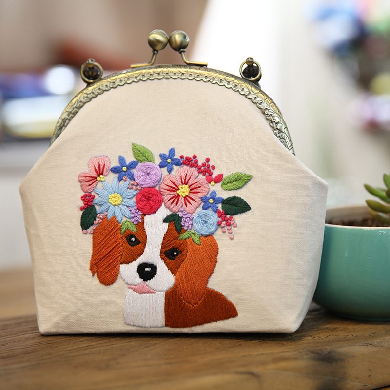 Nueva boca Bolsa de Oro bordado europeo bolsa de material bordado hecho a mano bordado DIY cinta bordado Lu bordado hecho a mano crossbody bolsa de tela