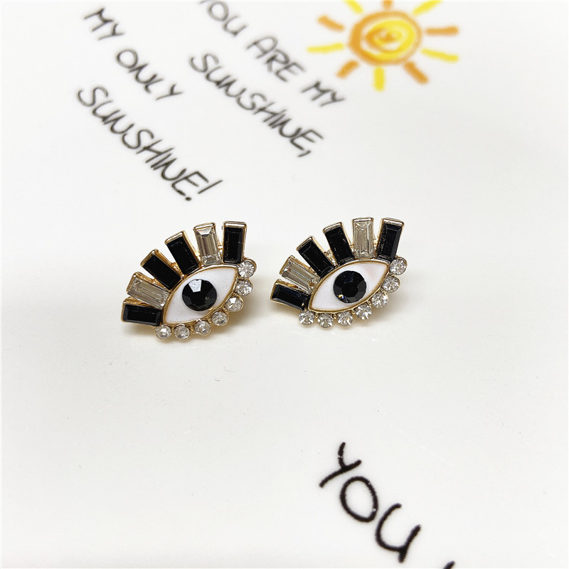 Nihaojewelry Jewelry Wholesale Fashion Funny Eye Stud Earrings display picture 2