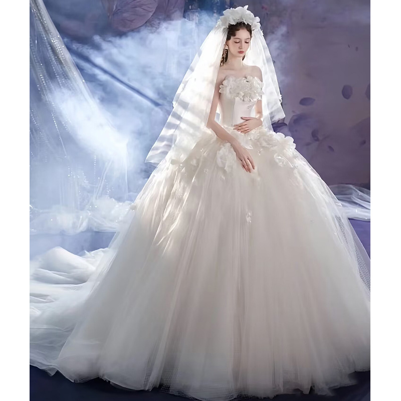 Retro three dimensional tube top for bride
