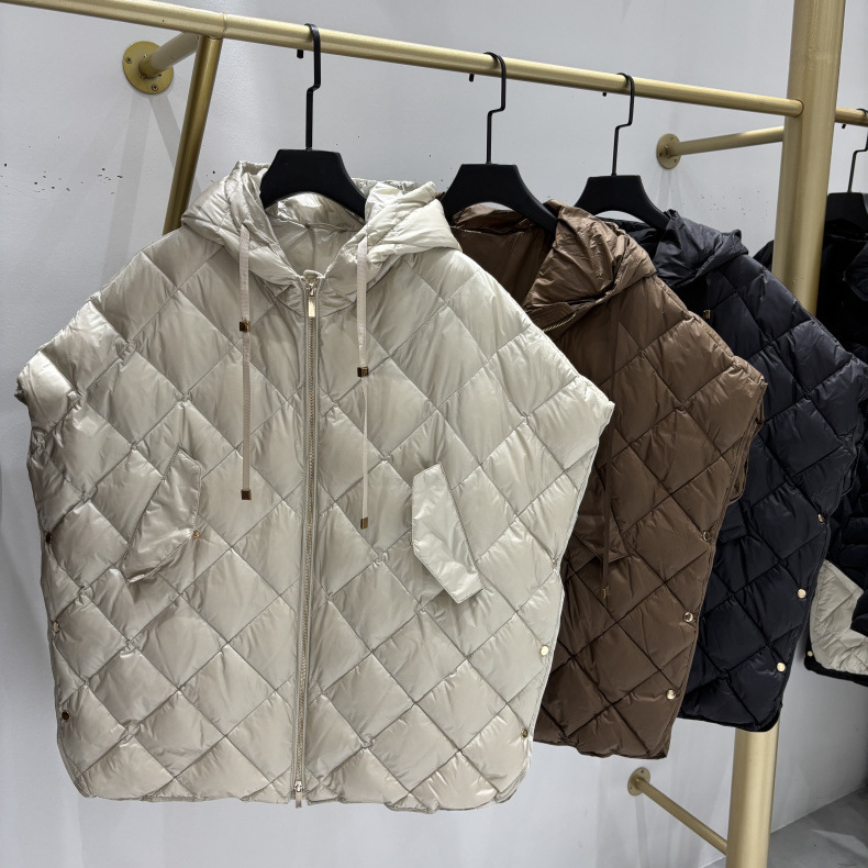 Winter Light Luxury European Style Cape down Jacket Vest for Women, Loose Plus Size Half-Sleeve Quilted Short down Vest