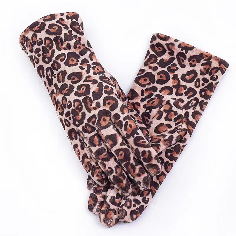 Europa y América leopardo estampado guantes de seda mujeres ins estilo de diseño de moda buena combinación de guantes de conducción de ciclismo más grueso