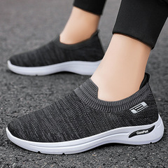 Shoes Men's Spring Slip-On Flying Woven Shoes New Cloth Shoes Wholesale Cross-Border Men's Shoes Soft Soled Casual Shoes