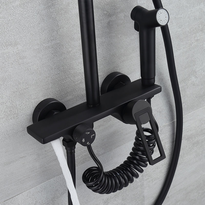 Nuevo conjunto de ducha de cuatro niveles negro rocío de rociadores de alta presión de agua bajo la pistola de pulverización de alta presión