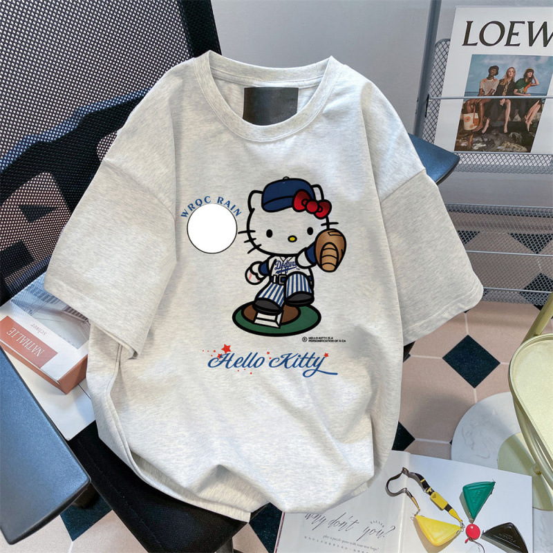 Campus Students and Teenagers Are Inspired by the Anime Hello Kitty T-Shirt for Women, New Summer Style, Round Neck, Loose Fit, Versatile Casual Style