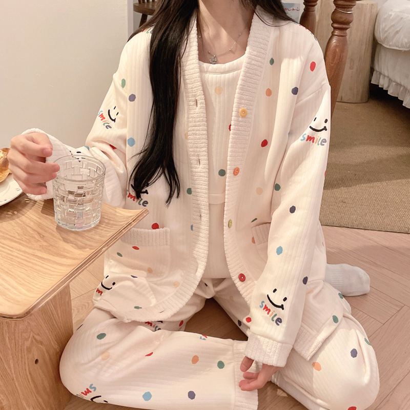 Moon clothing autumn and winter November 12 air cotton three-piece set warm pregnant women confinement lactation postpartum pajamas Moon clothing autumn and winter November 12 air cotton three-piece set warm pregnant women confinement lactation postpartum pajamas