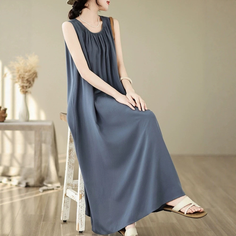French-Style Floral Sleeveless Vest Dress for Women, 2026 Summer New Cotton Silk Age-Reducing Holiday Style Slimming Long Dress