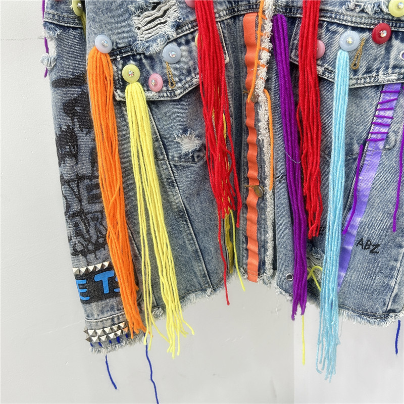 Estación europea 2024 nueva personalidad de bordas pintadas a mano denim chaqueta corta graffiti de la industria pesada de la mujer chaqueta corta con diamantes