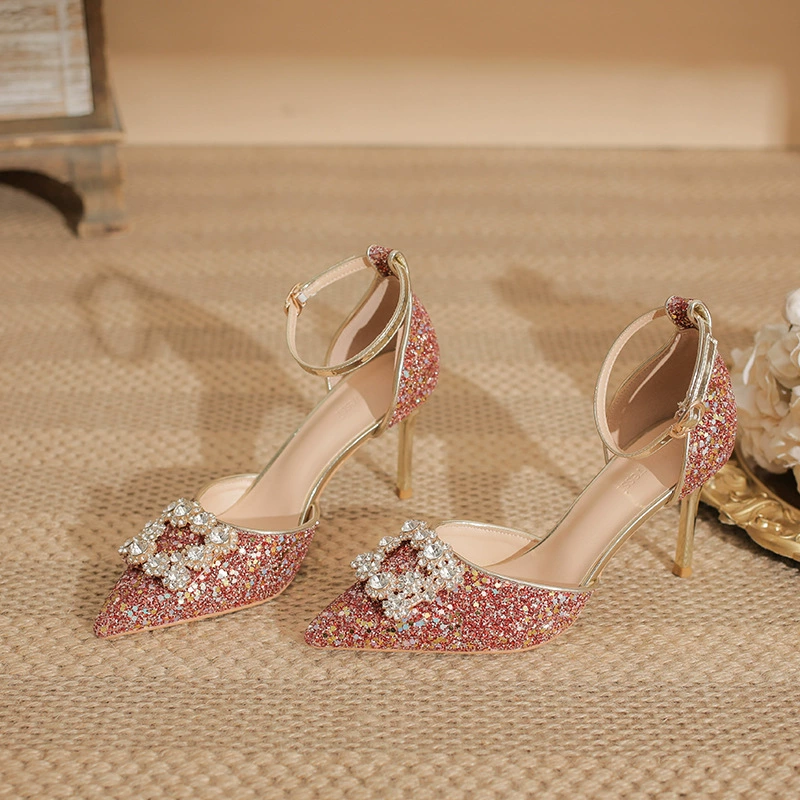 Золотые шампанское туфли на каблуке женские stilettos квадратная пряжка rhinestone Hollow обувь модные подружки невесты свадебные туфли 2024 новые одиночные туфли