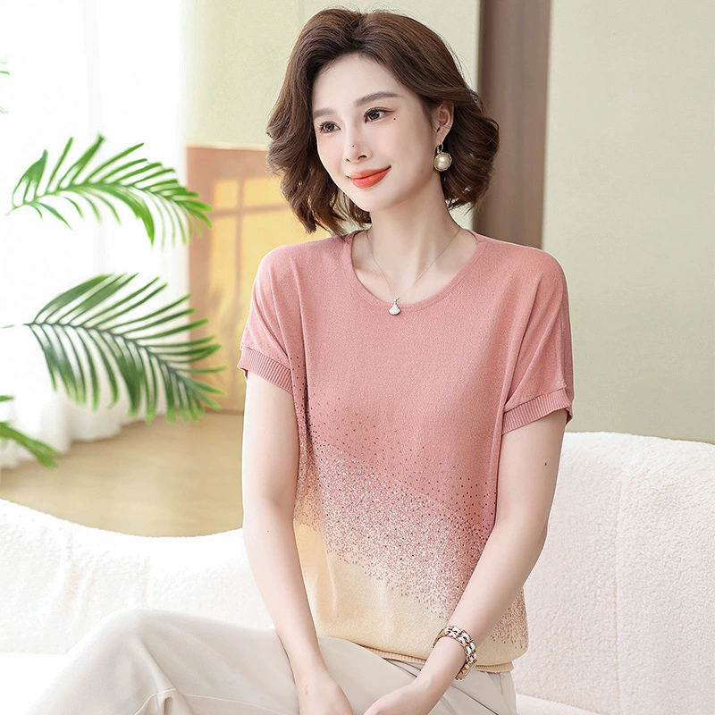 Мама летняя одежда 2025 новый ледяной шелк с короткими рукавами маленькая рубашка иностранная маленькая женская рубашка среднего и пожилого возраста материнская футболка