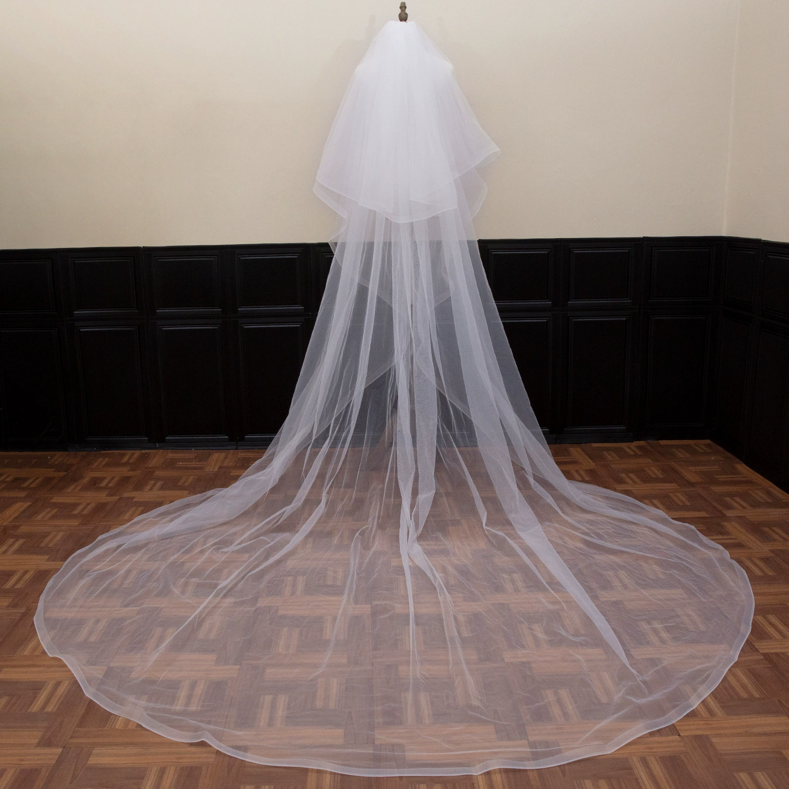 Elegant 3m Wedding Veil with Elastic Mesh - Simple Design, Perfect for Photography Props and Accessories