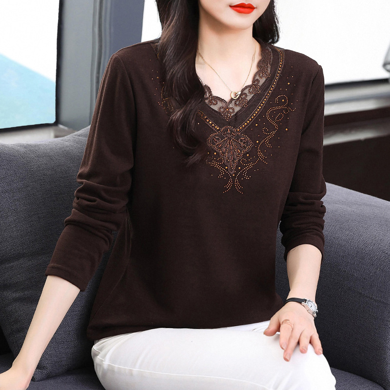 Derong Bottoming Shirt Women's 2025 Autumn and Winter New Lace Mother V-Neck Long-Sleeved T-Shirt Large Size Warm Top