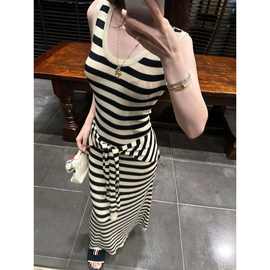 设计感条纹撞色无袖背心连衣裙夏法式收腰显瘦长裙披肩套装均码