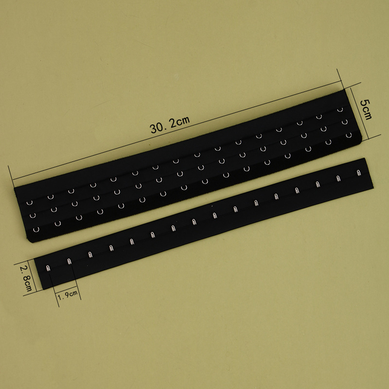 The three-row sixteen-piece matching clip body shaping garment with hook fastening bellyband bralette, male-female row fastener innerwear with back hook