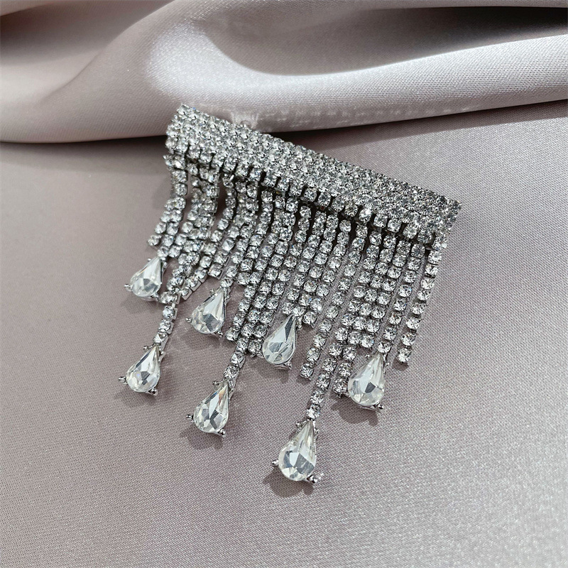 Fashion Inlaid Rhinestone Tassel New Hairpin display picture 2