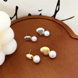 耳钉;耳环;耳坠