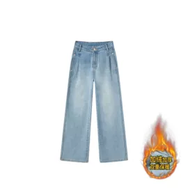 女式牛仔裤;女式衬衫;半身裙