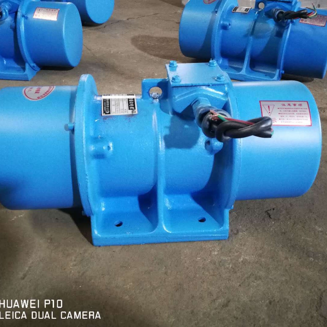 XVM-A-180-6振动电机380V 14KW振动筛矿石煤矿工业振动马达震动器