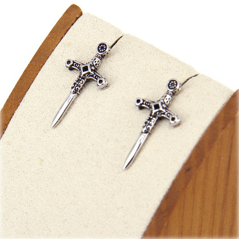 Cool Men’s Stud Earrings Minimalist Stainless Steel Hypoallergenic_voghion.com
