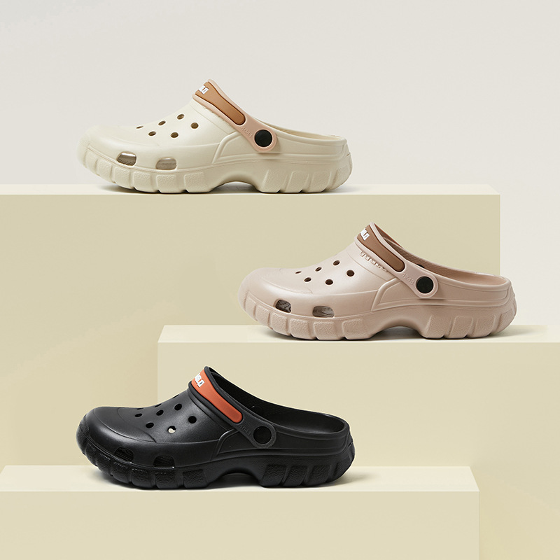 Boots with holes for men, sandals suitable for indoor and outdoor wear, travel, leisure, beach shoes, lightweight, anti-slip, thick soles, driver's head covering, casual slippers