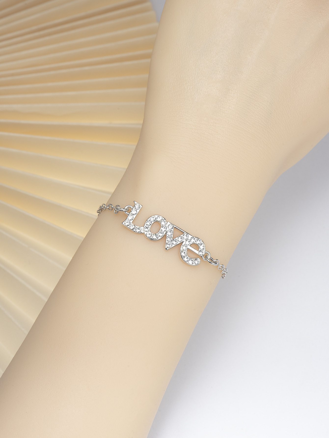 10g Weight Alloy, Rhinestones Pendant Material Rhinestones Inlay Material Bracelets Classification Alloy Chain Material 1 Piece Quantity Holiday, Daily, Street Occasion Alloy Material Letter Pattern Women's Gender Inlay Design Lady Style Lady Letter Rhinestones Alloy Wholesale Bracelets 15