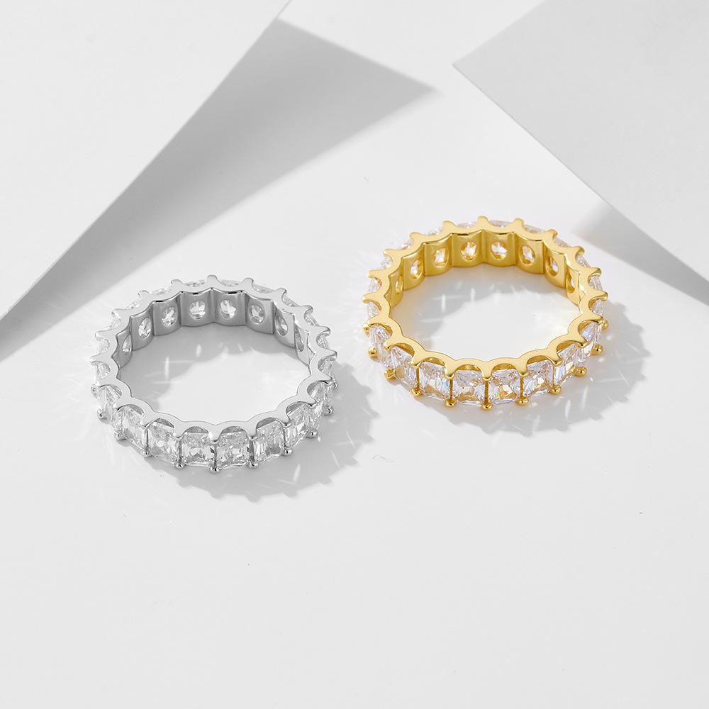 Anillo de plata de ley de circón cuadrado de moda europea y americana, comercio exterior femenino, venta caliente transfronteriza, joyería de mano de anillo de diamantes de alta calidad