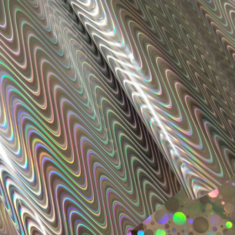 镭射幻彩波浪纹3D银色效果镜面条纹水波纹幻彩皮革PU覆膜金属贴膜