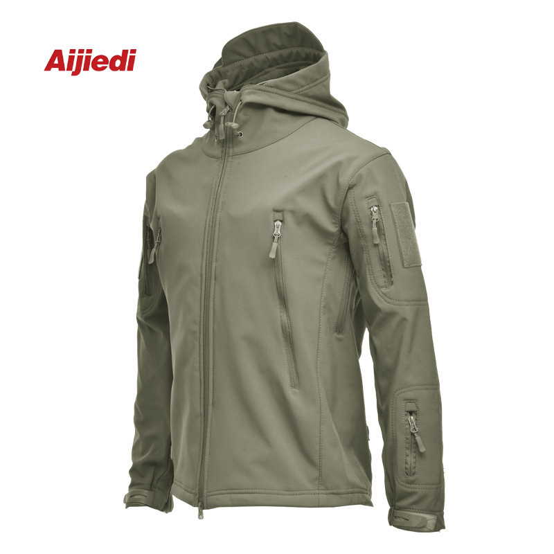 Fábrica directa chaqueta de asalto de cáscara blanda chaqueta de invierno con capuchón chaqueta de viento impermeable cuero cálido camuflaje escalada