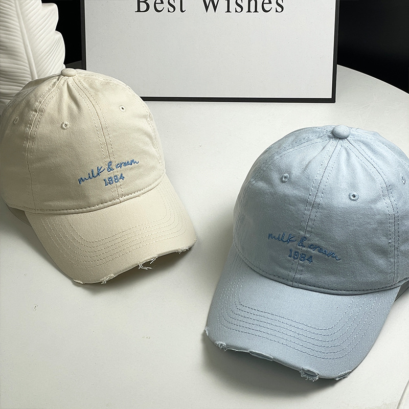 agujero nuevo sombrero de béisbol bordado de letras mujer simple cara pequeña gorra de lengua de goma ancha primavera y verano sombrero de pareja hombre