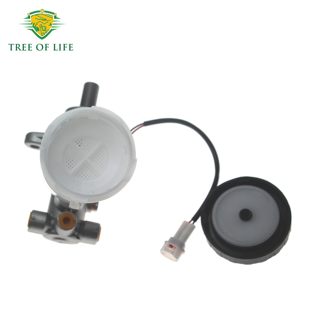 51100-65D00 is suitable for Suzuki's new brake master cylinder with fluid reservoir and sensor