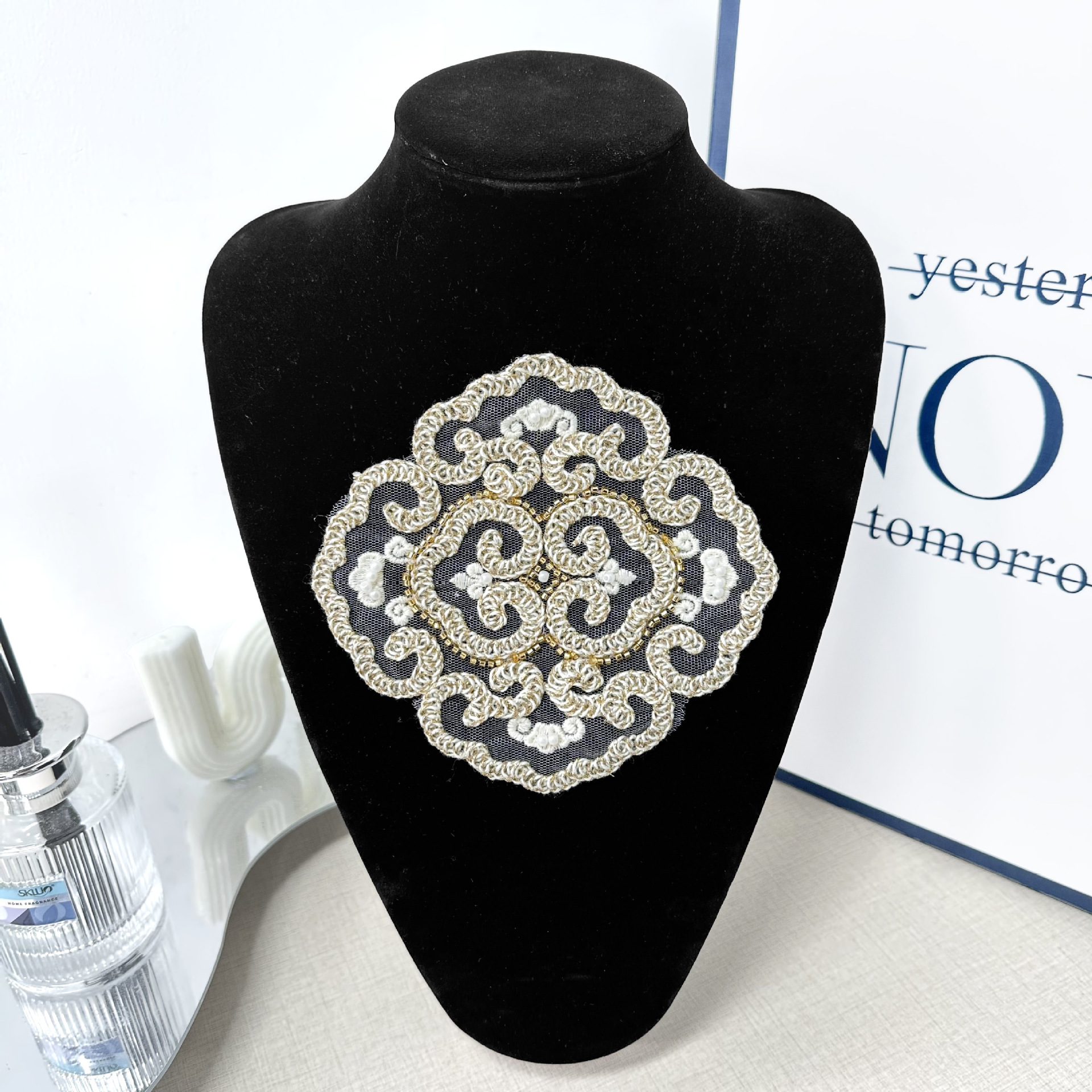 H2305 Oro