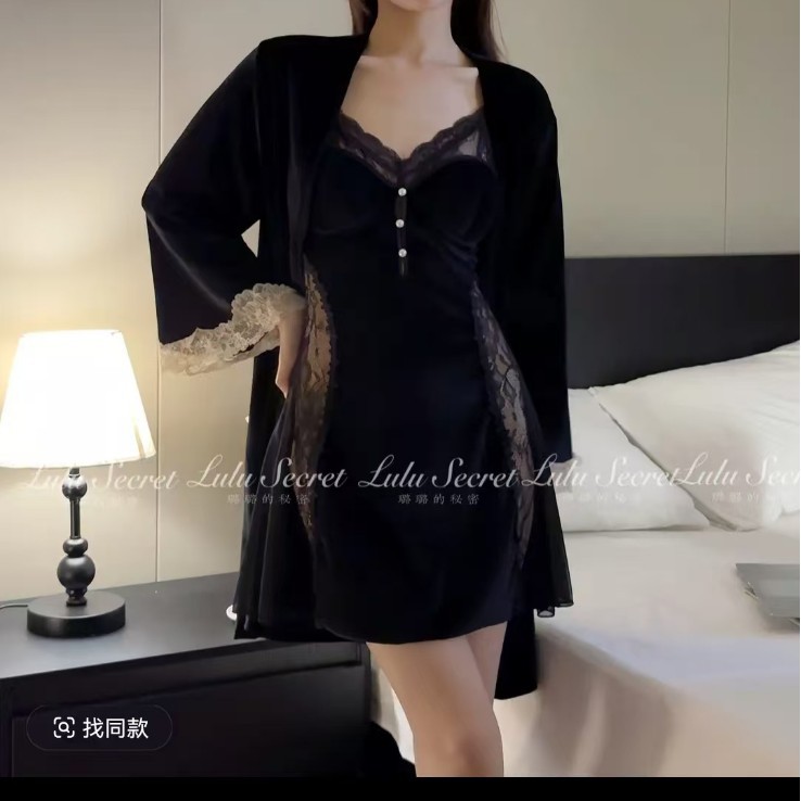 Yeyi 사랑 섹시한 잠옷 여성 서스펜더 잠옷 가슴 패드 벨벳 하이 엔드 레이스 스플 라이스 잠옷 세트 도매