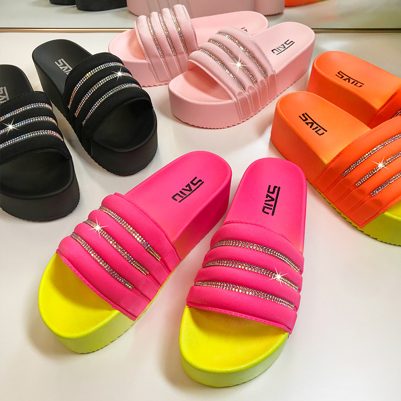Chaussons - tongs en PVC - Ref 3435762 Image 3