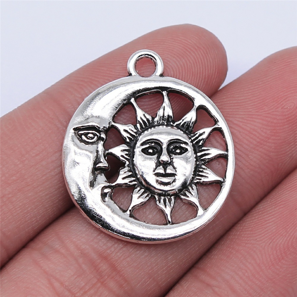 3g Weight Pendant Jewelry Making Type DIY Jewelry Accessories Classification 1 Piece Quantity Alloy Material Sun, Moon Pattern Plating Design Retro Style 1 Piece Alloy Sun Moon Pendant 1