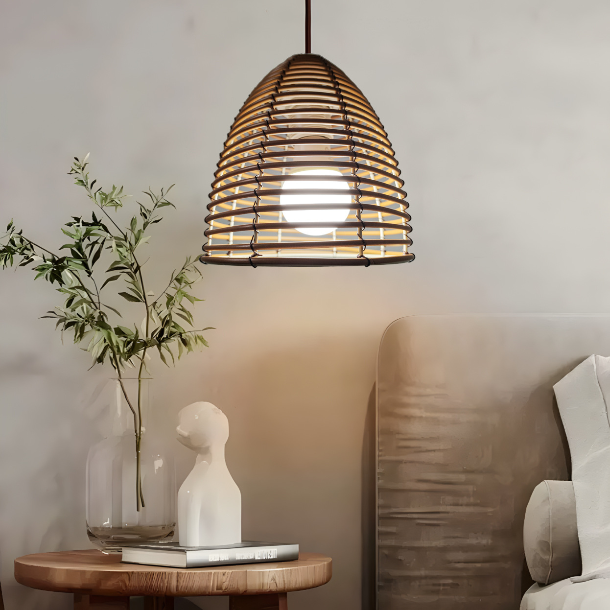 Modern minimalist café/restaurant pendant light; creative and unique clothing store/music bar pendant light.