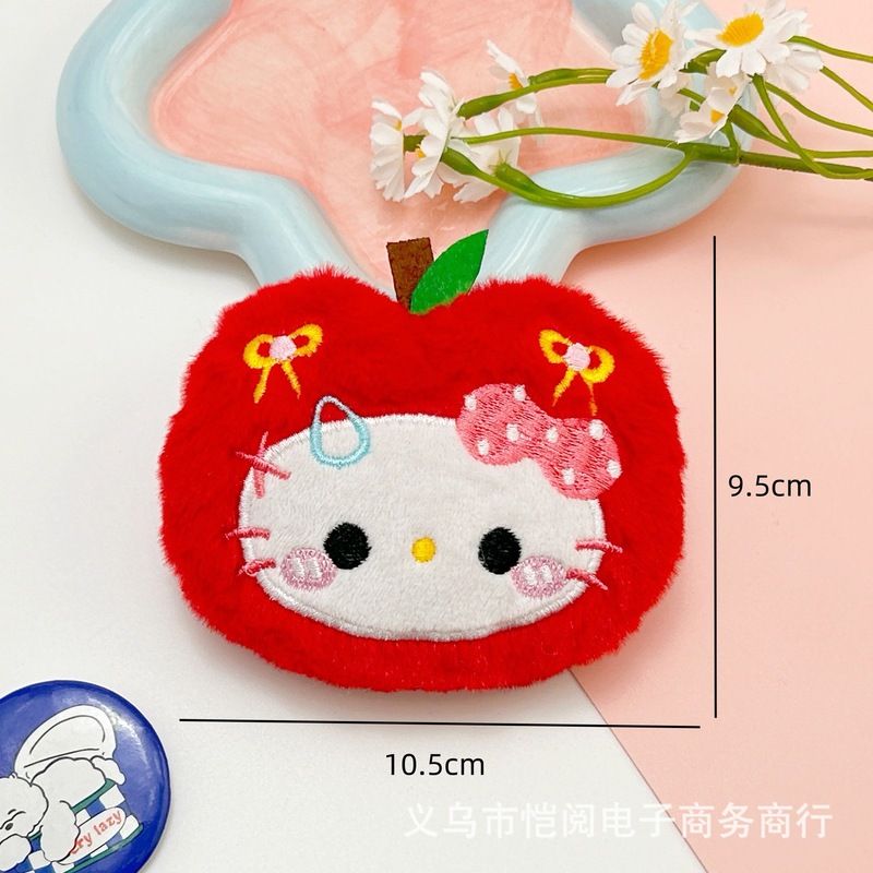 新しいかわいいアップルストロベリーベア人形きしむペンダントクリエイティブプリン kt 子猫多用途ブローチアクセサリーバッチ|undefined