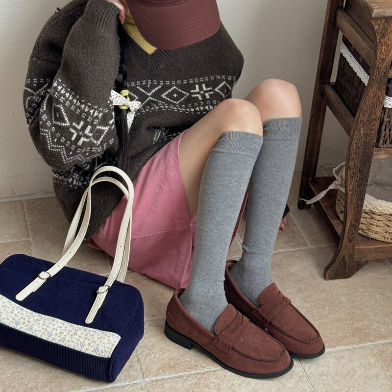 Ioulor Autumn and Winter Pressure Calf Socks College Ins Sports Sweat-Absorbent Stockings Non-Falling Boneless Socks Pure Color Socks Ioulor Autumn and Winter Pressure Calf Socks College Ins Sports Sweat-Absorbent Stockings Non-Falling Boneless Socks Pure Color Socks