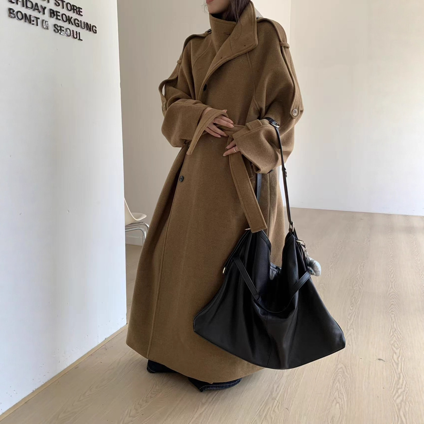 Urr Room25Ss Classic and Elegant Lazy Style High-End Wool Double-Sided Long Coat with Lace-Up Design