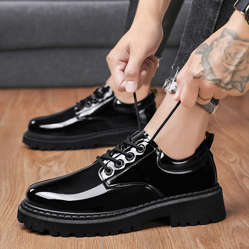 Glossy black shoes English style with shoelaces all-season for…